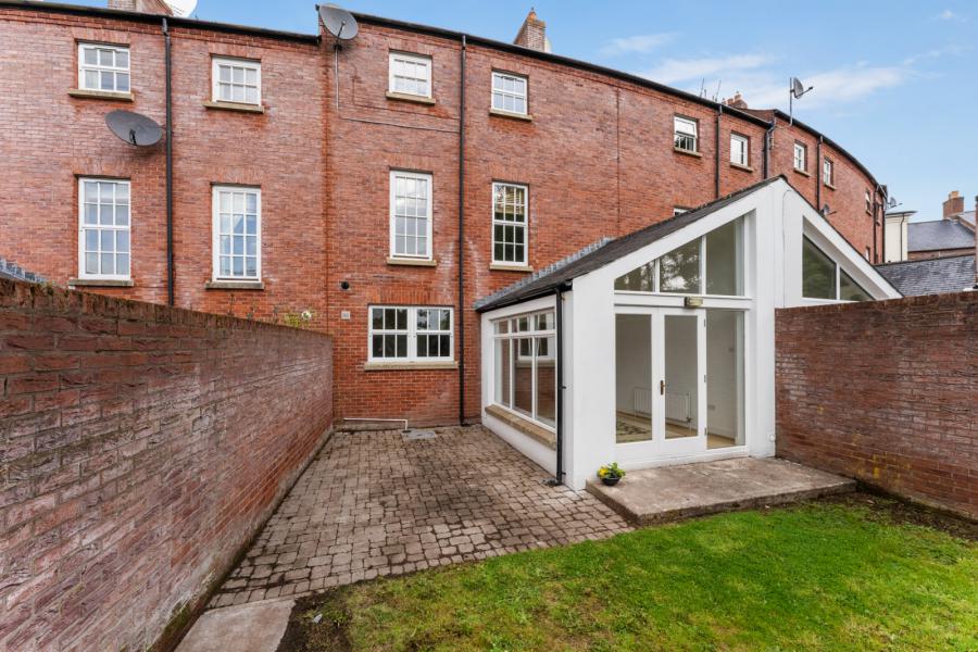 11 Kilwarlin Crescent