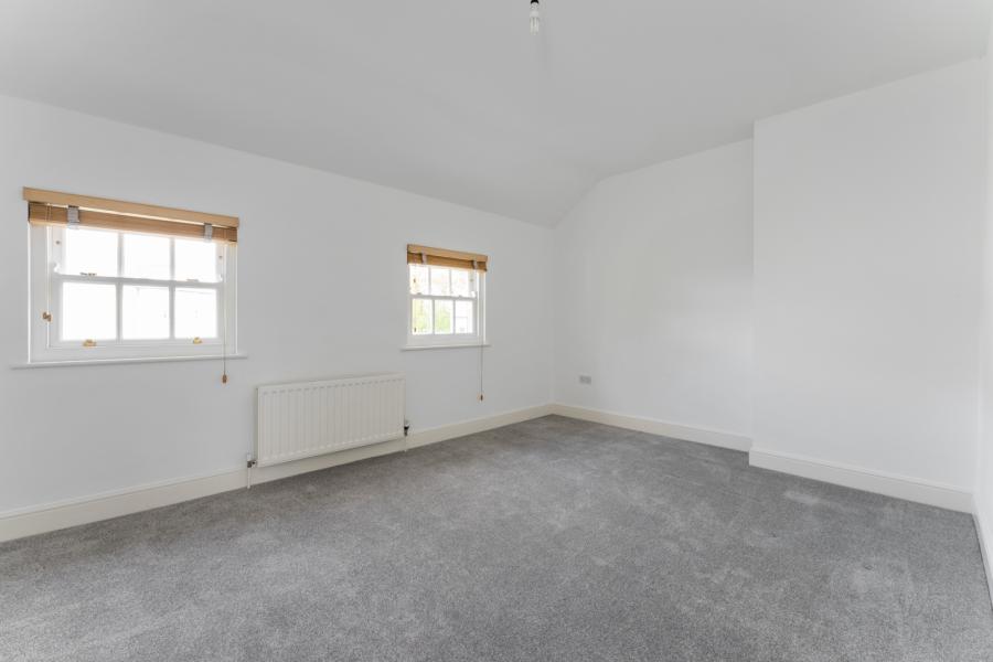 11 Kilwarlin Crescent