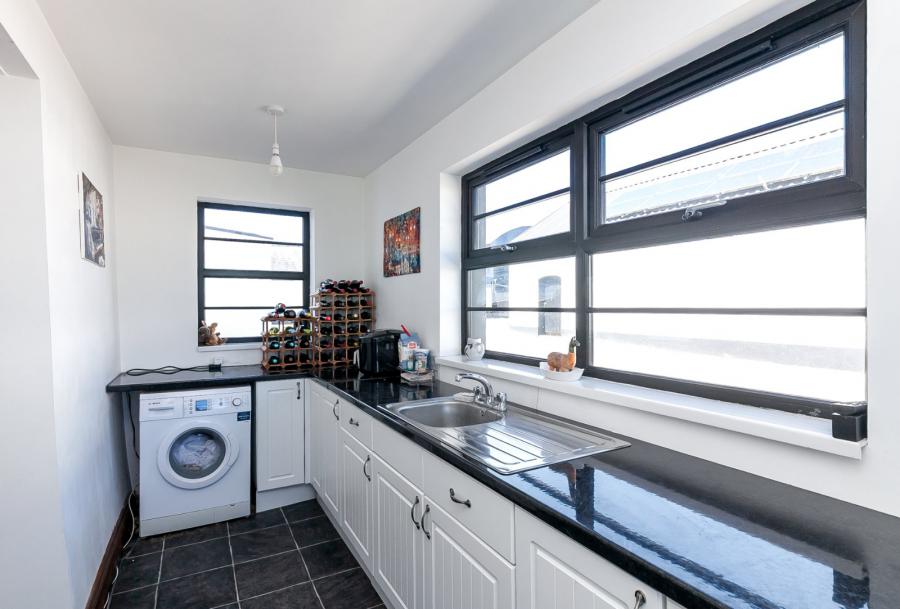 Hallfield House, 15 Randox Road
