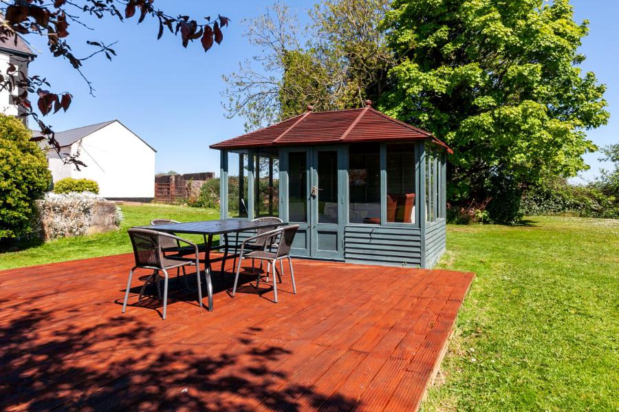 Hallfield House, 15 Randox Road