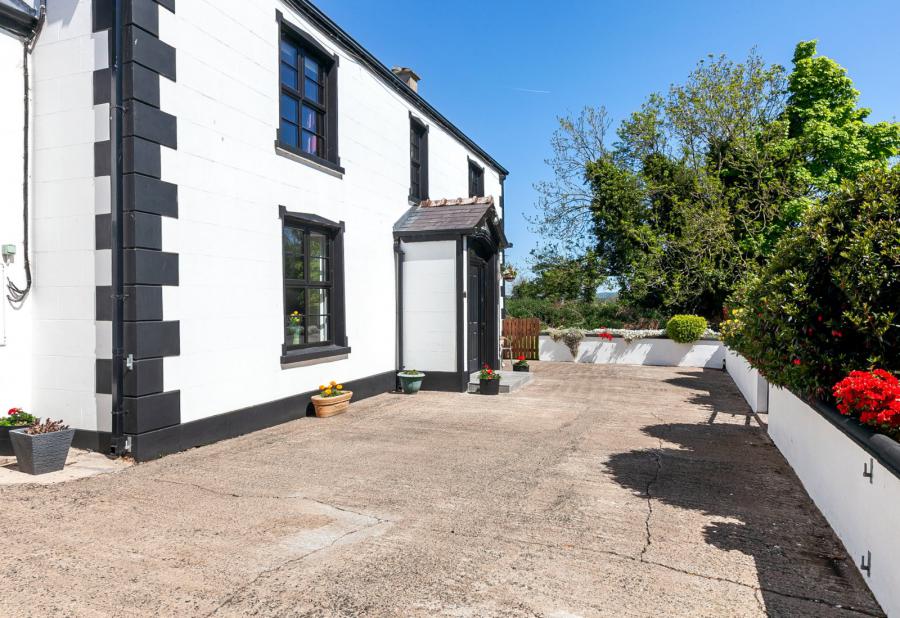 Hallfield House, 15 Randox Road