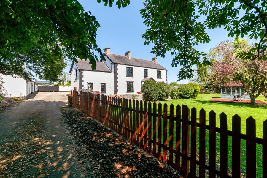 Hallfield House, 15 Randox Road