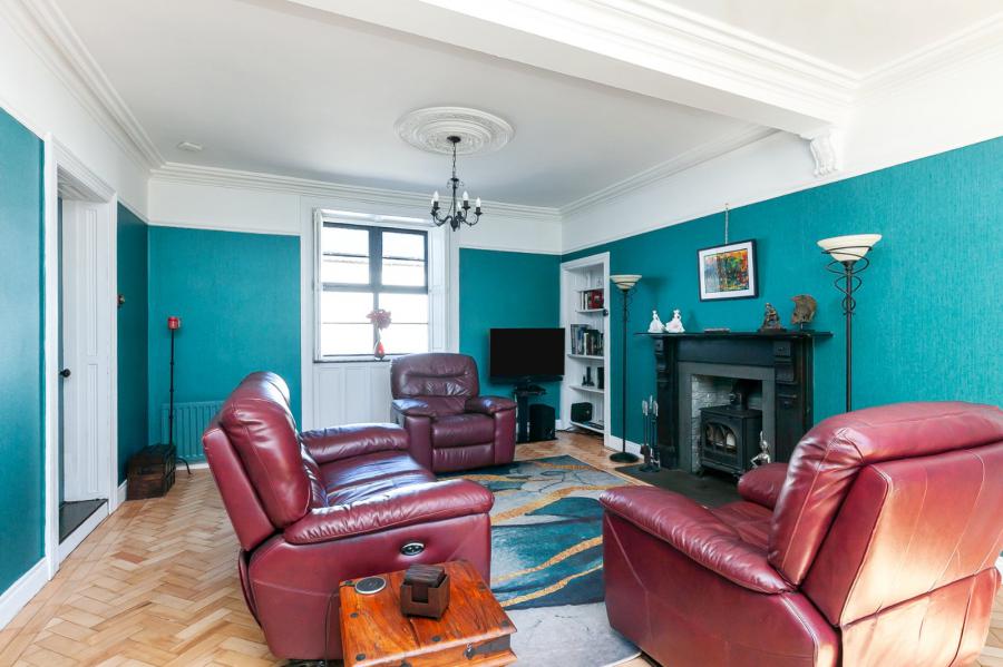 Hallfield House, 15 Randox Road