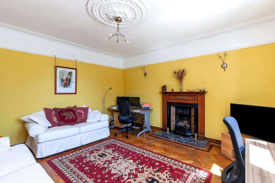 Hallfield House, 15 Randox Road