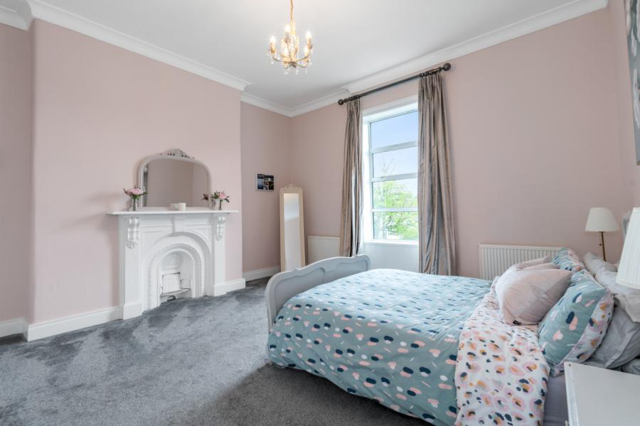 256 Ravenhill Road