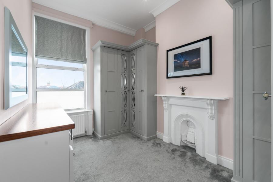 256 Ravenhill Road