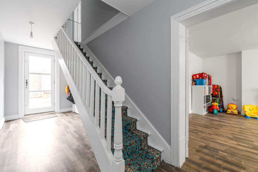 256 Ravenhill Road