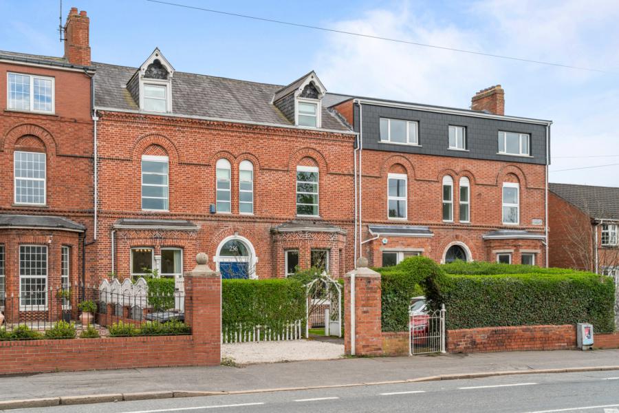 256 Ravenhill Road