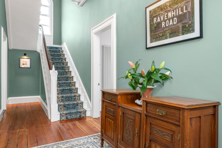 256 Ravenhill Road