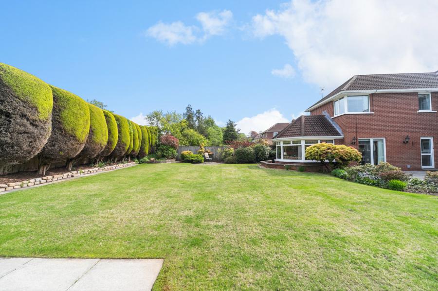 90 Harberton Park