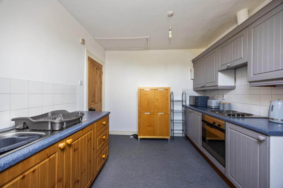 46 Marlborough Park North