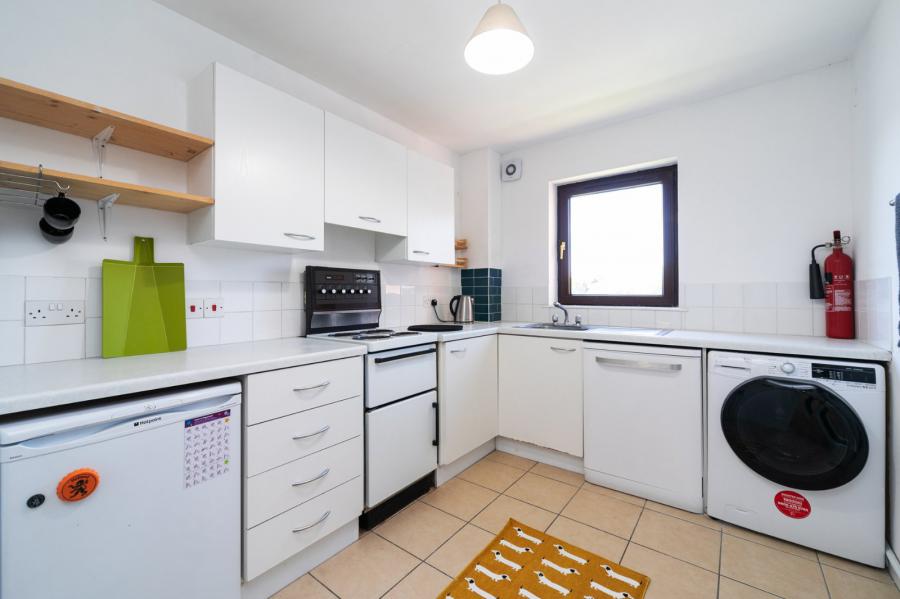 13 Ravenhill Reach Mews