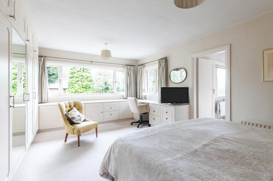 4 Bristow Park