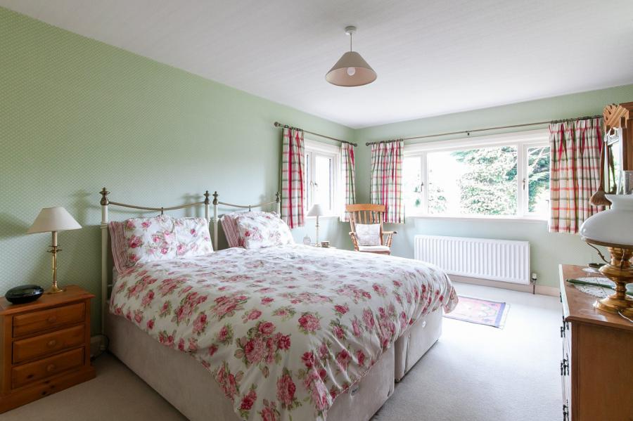 4 Bristow Park