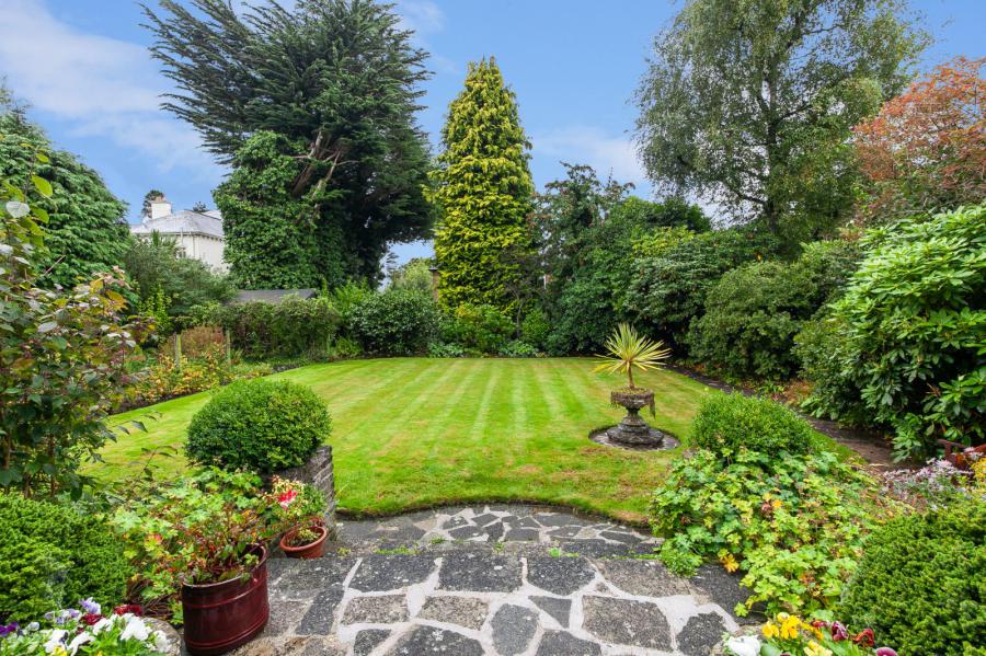 4 Bristow Park