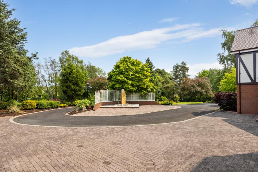 28 Tallbridge Road