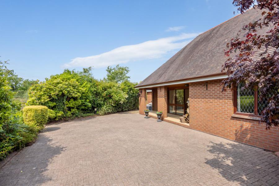 28 Tallbridge Road
