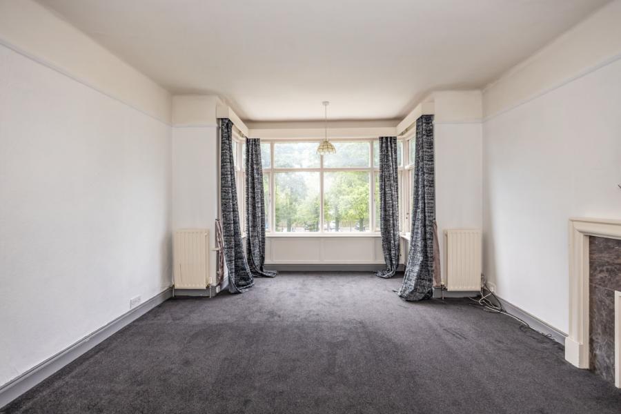 6 Upper Malone Road