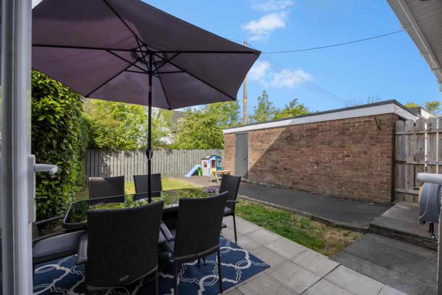 6 Thorndale Park