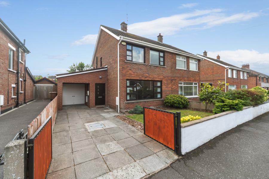 122 Glenholm Park