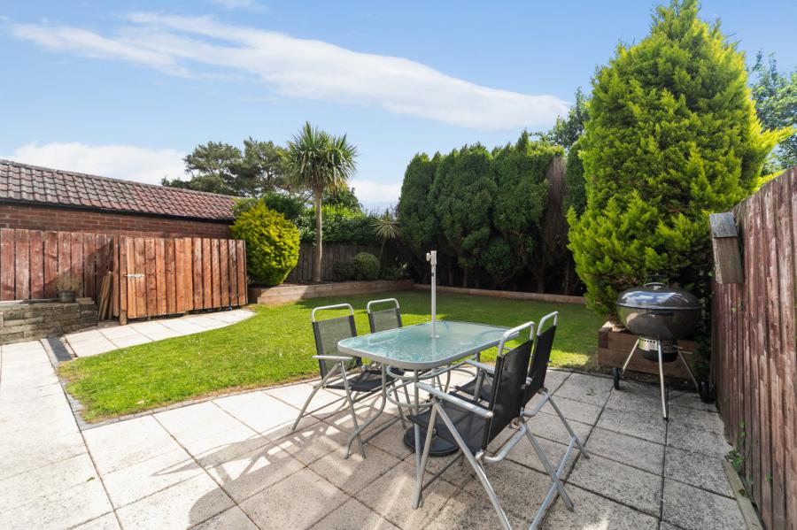 122 Glenholm Park