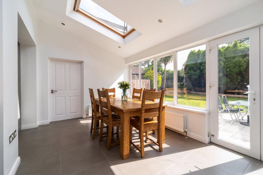 122 Glenholm Park
