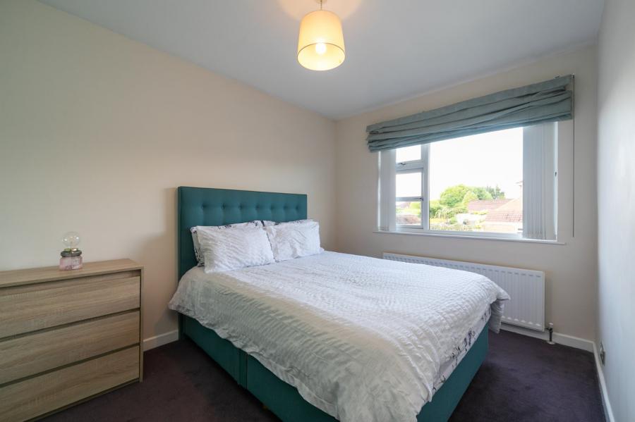 122 Glenholm Park