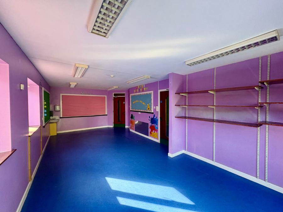 Commercial Premises (suitable For A Variety Of Uses)
