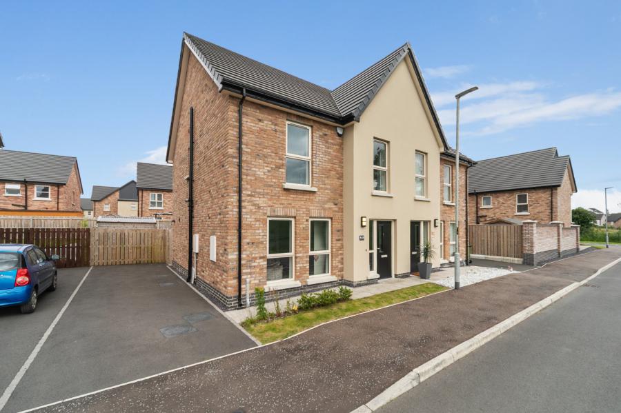 42 Woodbrook Meadows