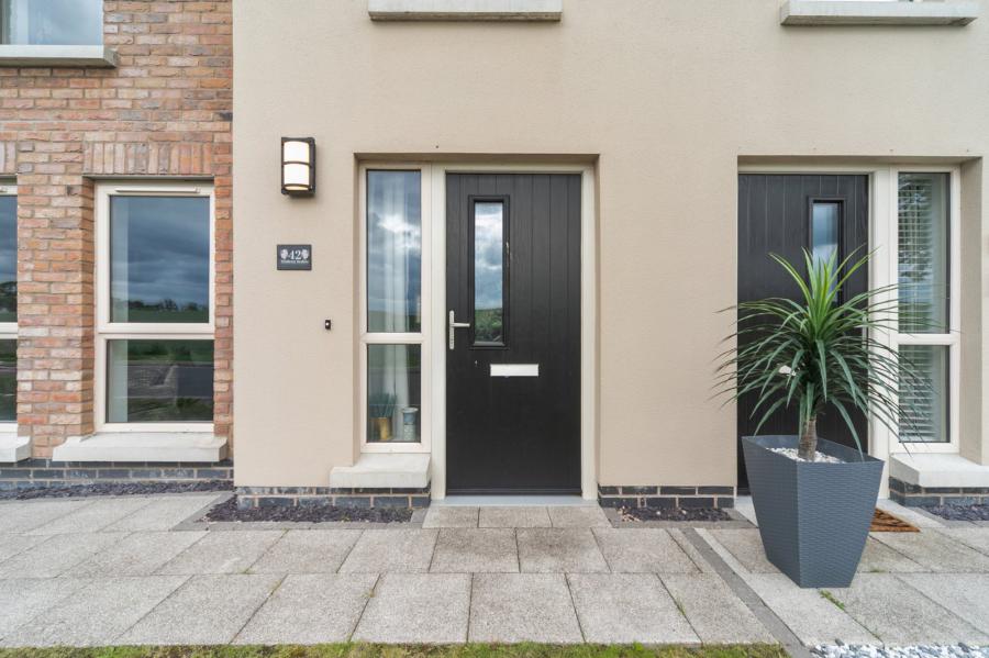 42 Woodbrook Meadows