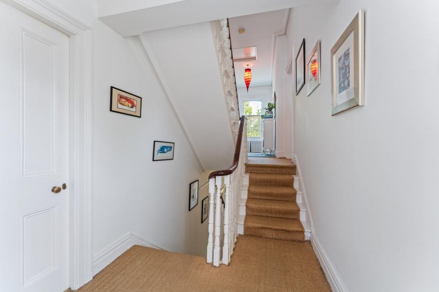19 Dunmurry Lane