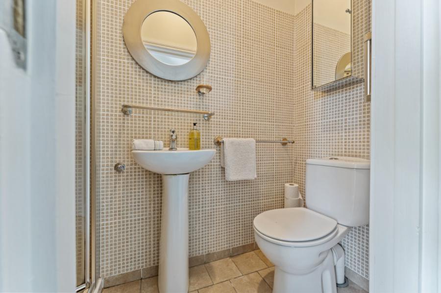 19 Dunmurry Lane