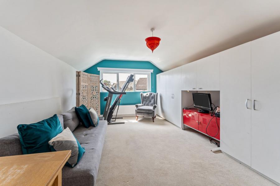 19 Dunmurry Lane