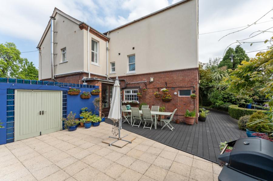 19 Dunmurry Lane