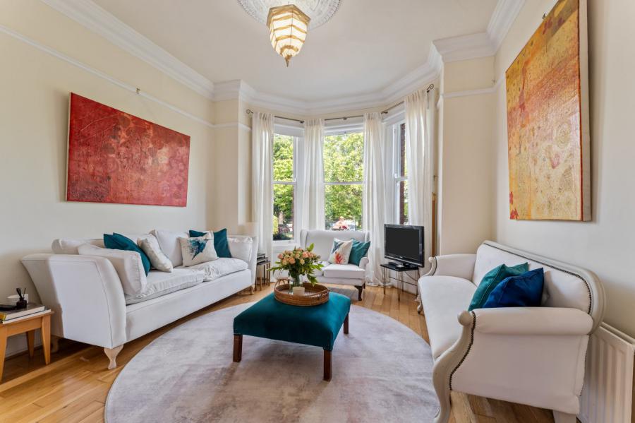19 Dunmurry Lane