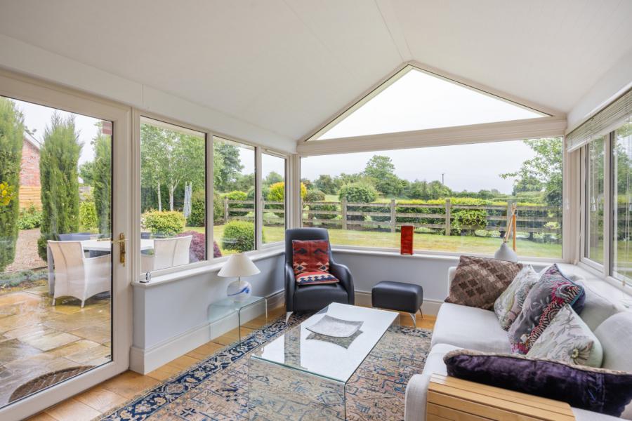 10 Governors Gate Meadow
