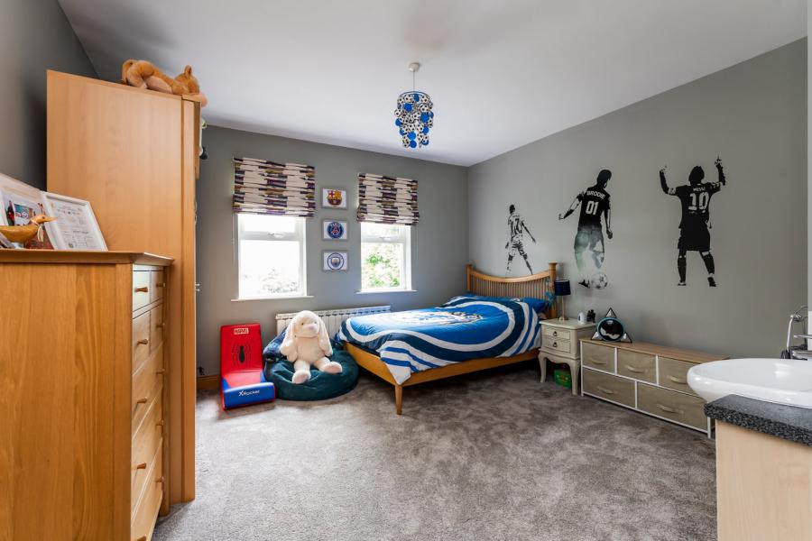 3 Oak Hill