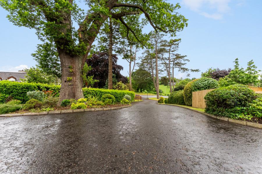 3 Oak Hill