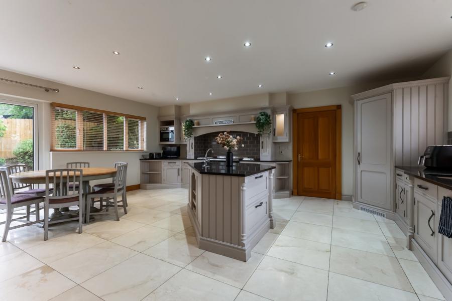 3 Oak Hill