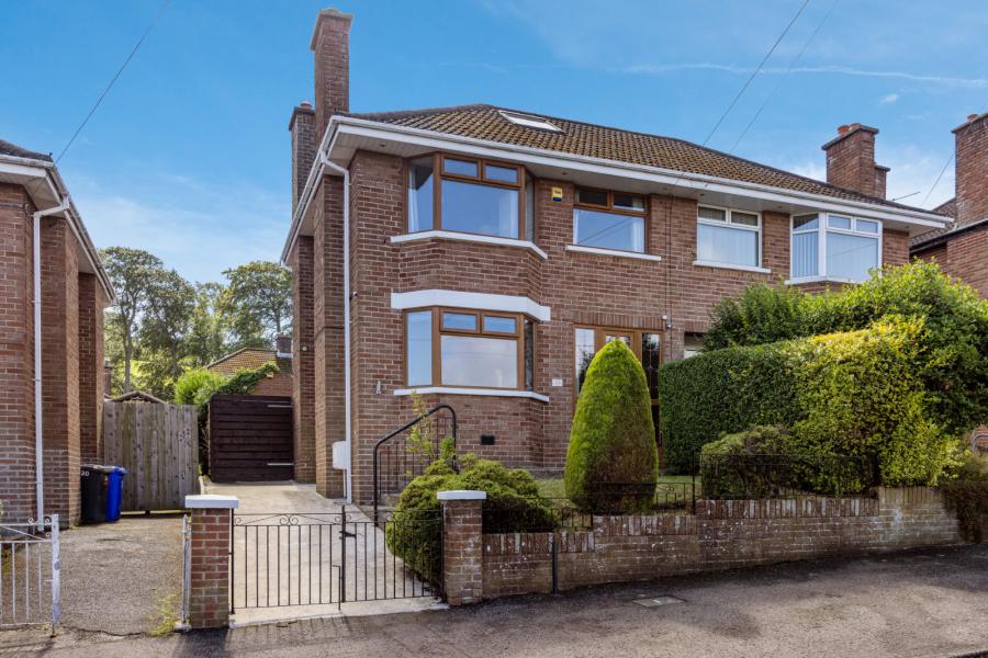 22 Beechgrove Gardens