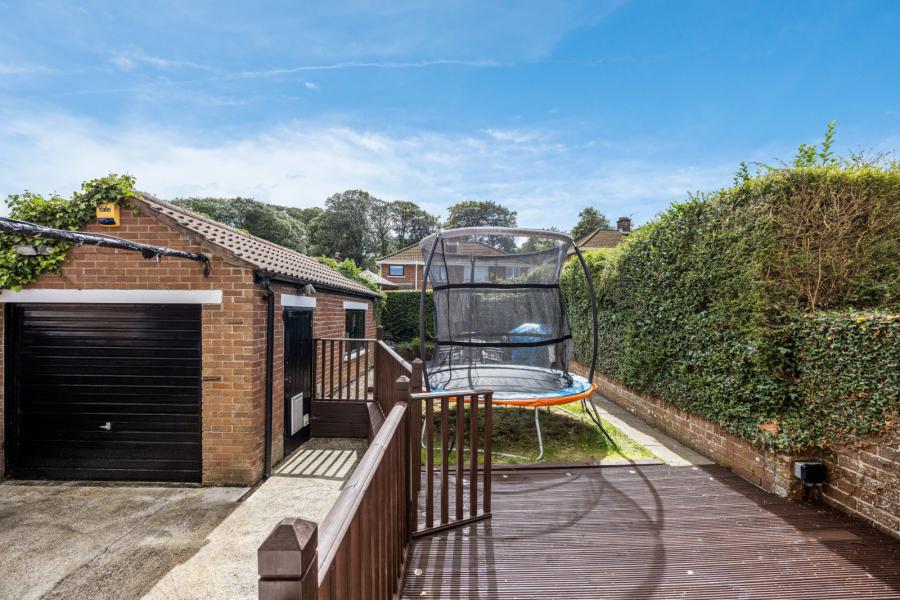 22 Beechgrove Gardens