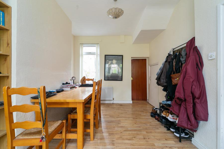 51 Sandhurst Drive