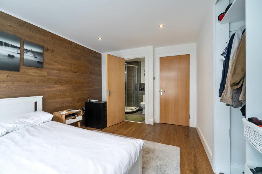 Apartment C 2.3, Whitehall Square