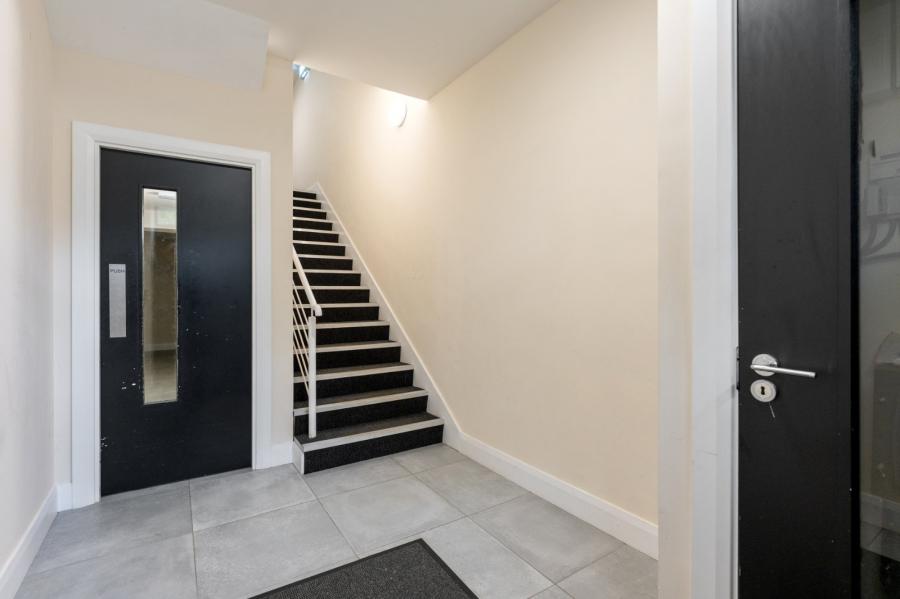 Apt 4, 6 Crescent Gardens