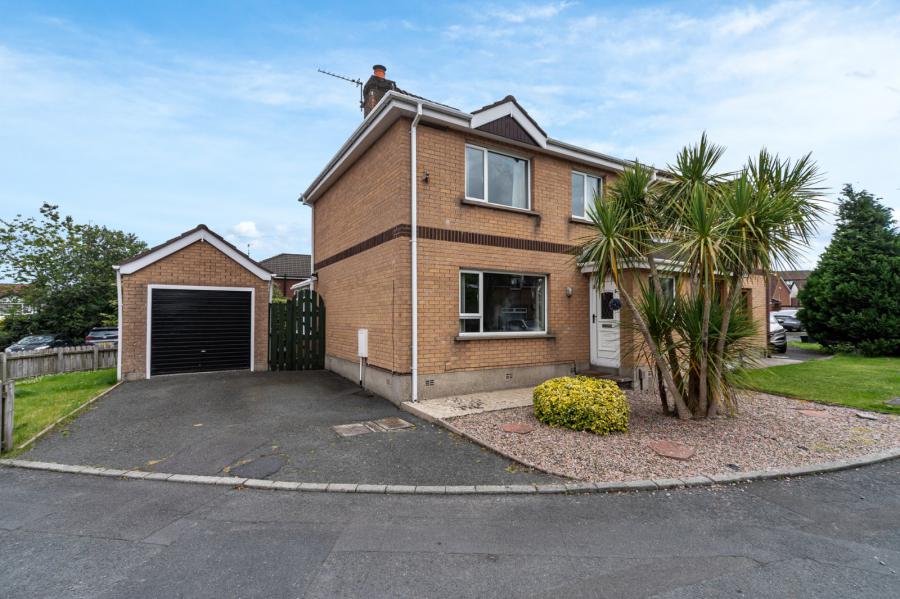 2 Rossdale Glen