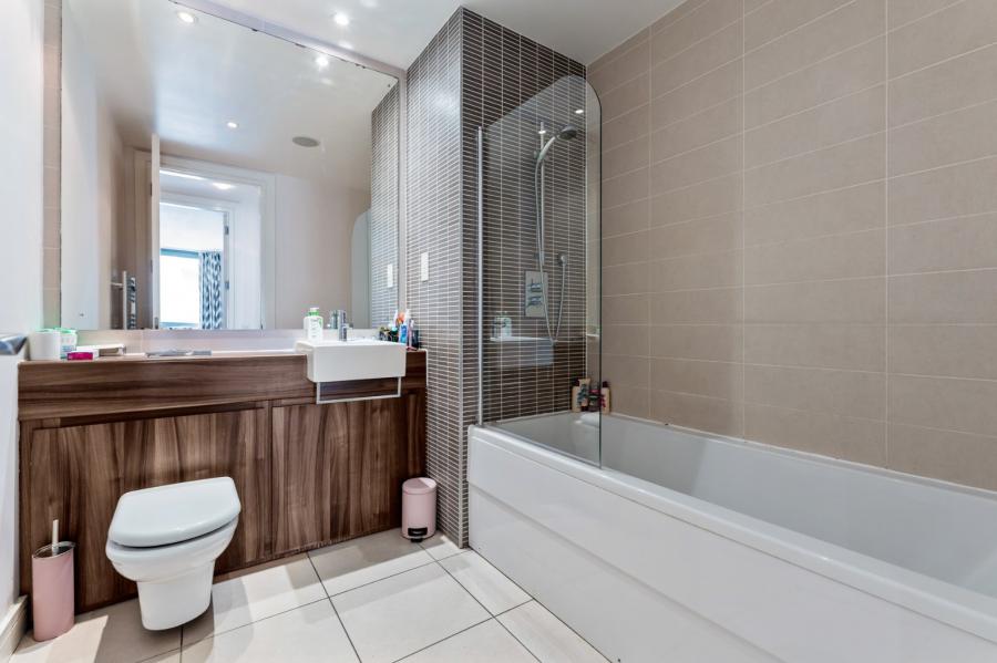 Apartment 7.35 The Arc, 2h Queens Road