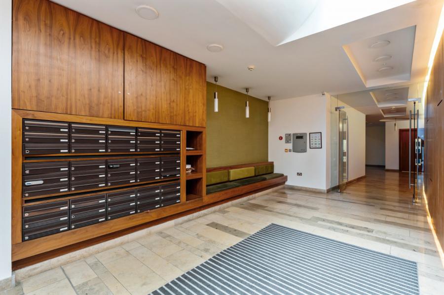 Apartment 7.35 The Arc, 2h Queens Road