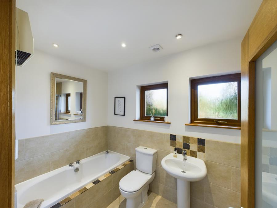 74 Carnreagh