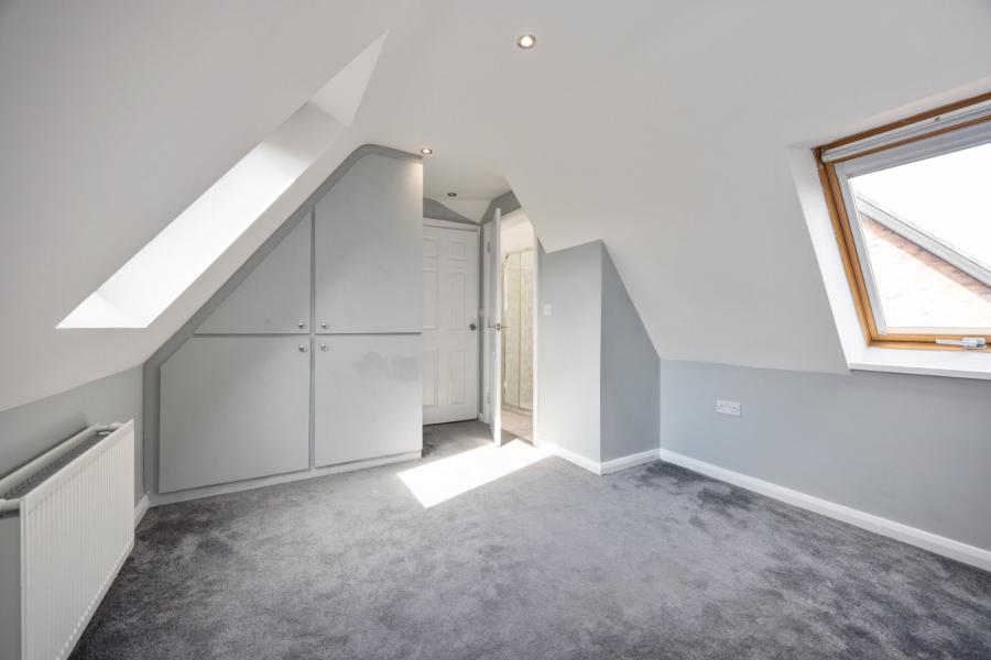 36 Belsize Meadows