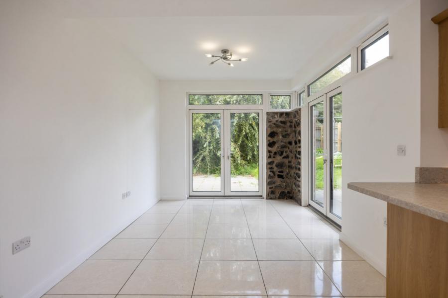 36 Belsize Meadows
